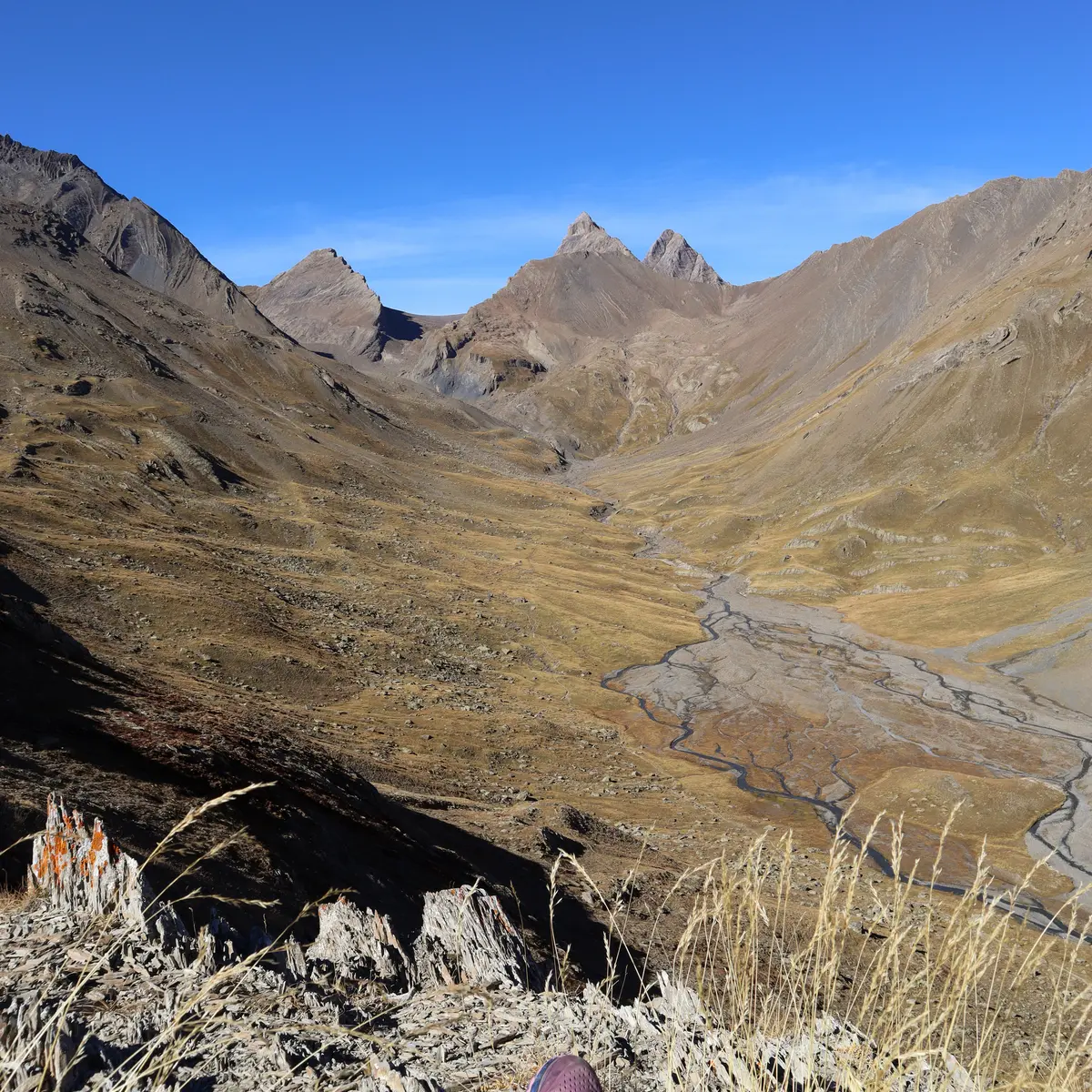 Montée au glacier Lombard depuis le lac du Goléon_La Grave