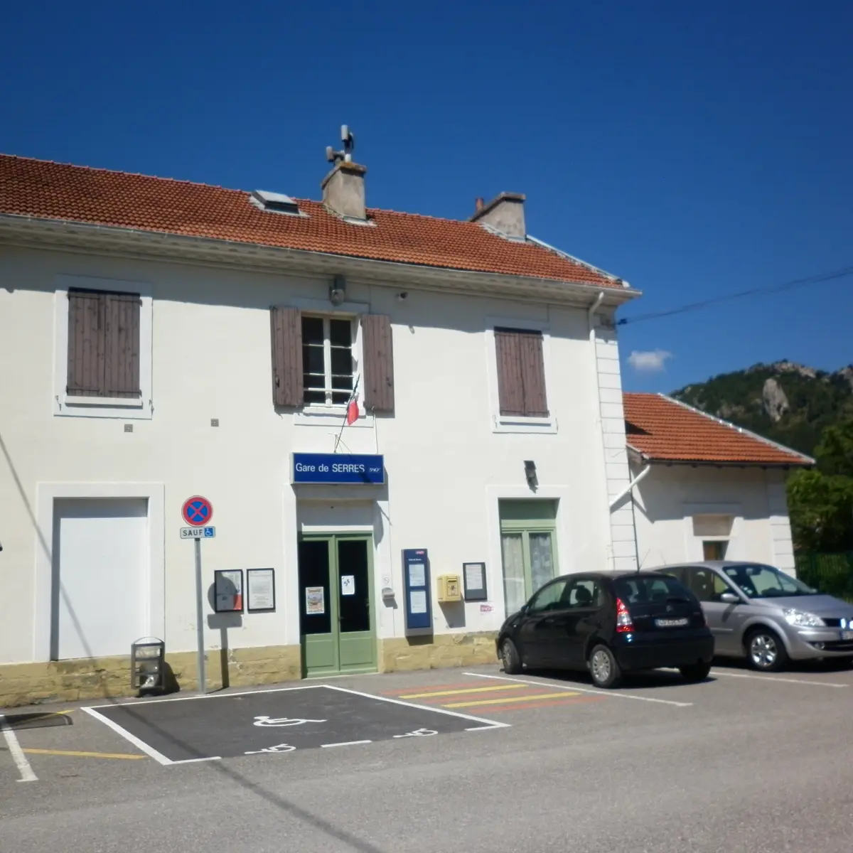 Gare SNCF de Serres