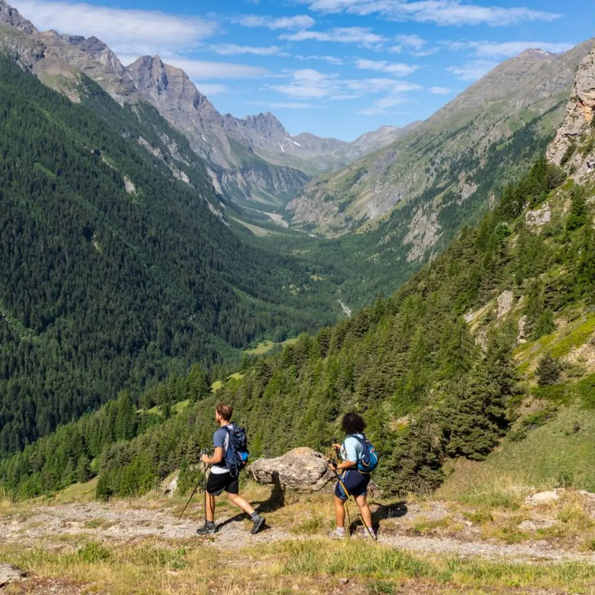 Vue sur le vallon du Fournel depuis le col de la Pousterle
