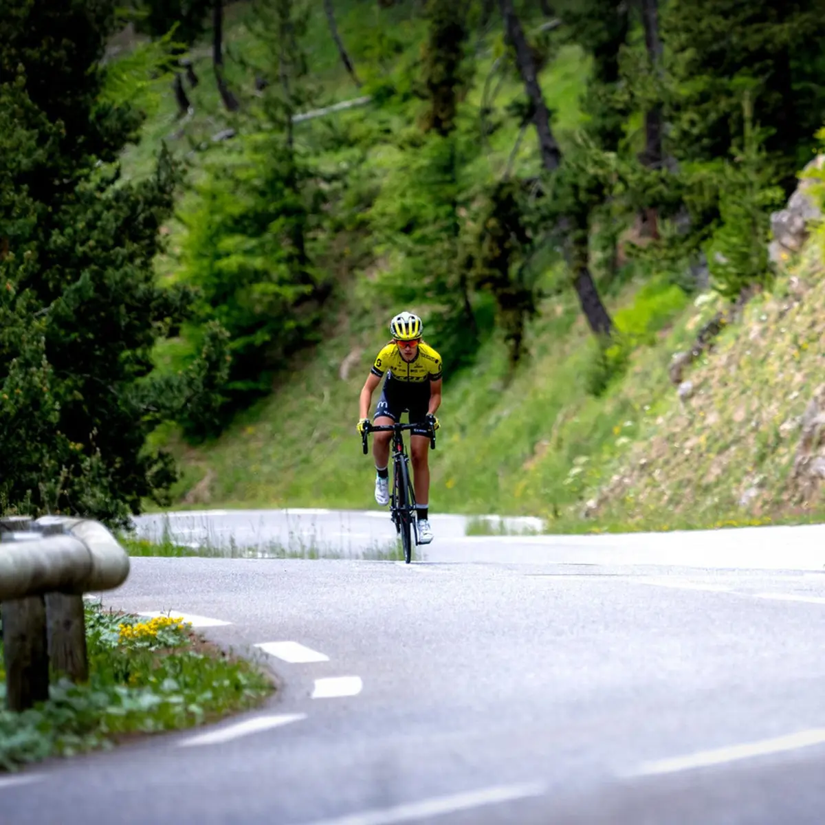 Montée du col d'izoard depuis Briançon