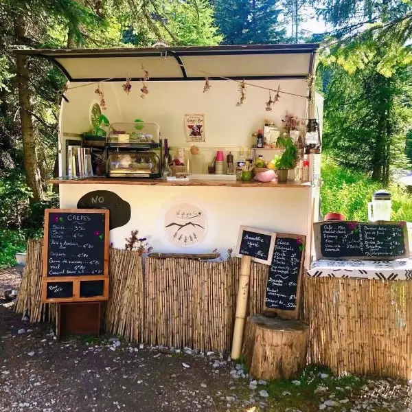 Foodtruck dans la forêt de la Cluite