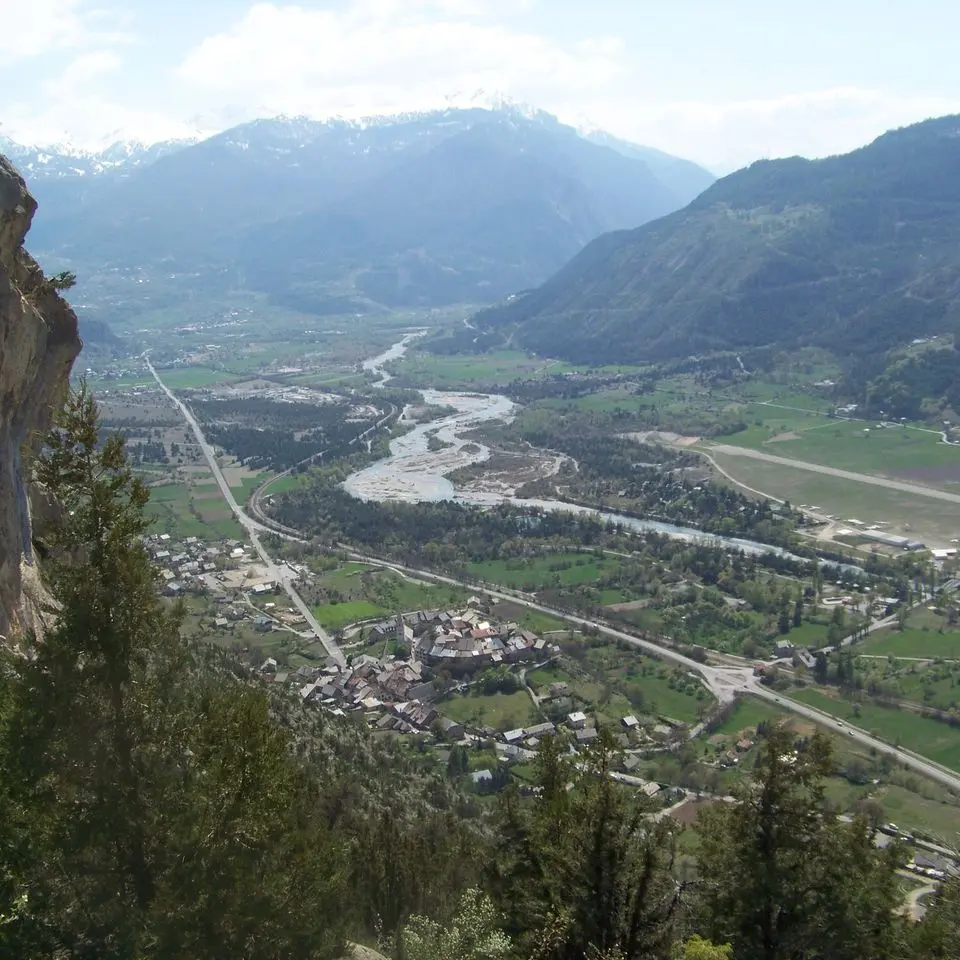 Saint-Crépin depuis le hameau des Guions