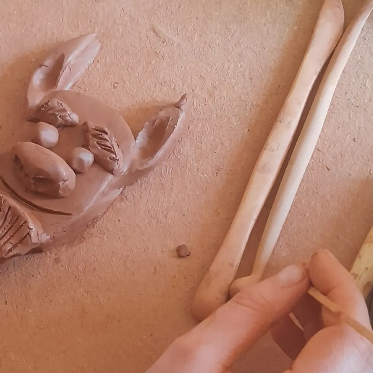 Ateliers modelage Tête de satyre_Lezoux
