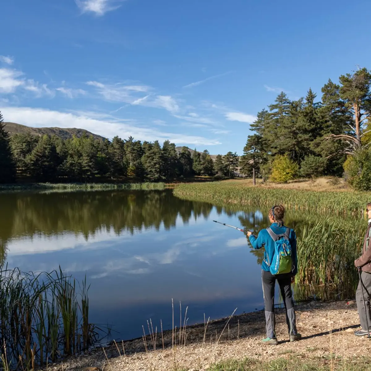 Sur les rives du lac des Monges