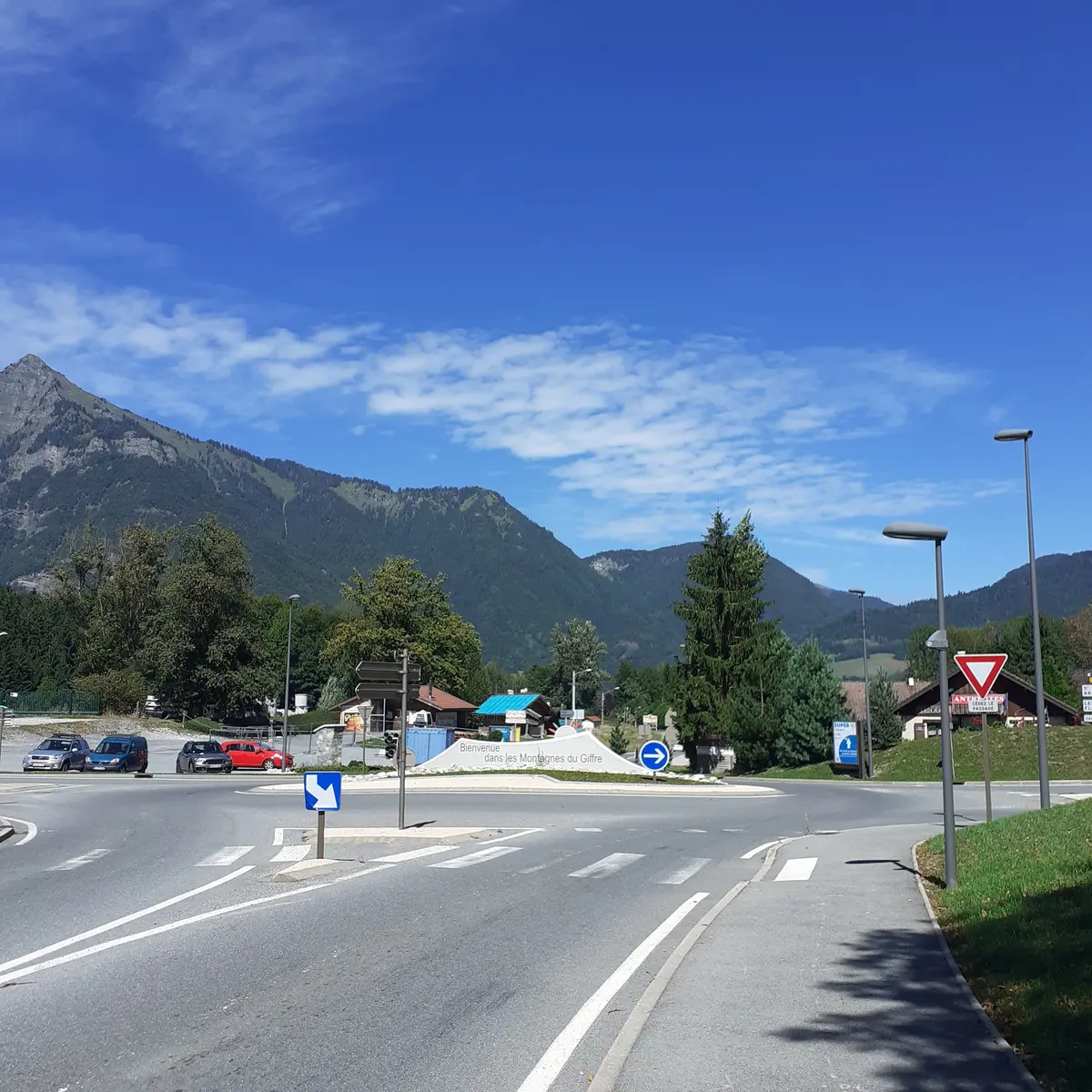 Carrefour Col de Châtillon