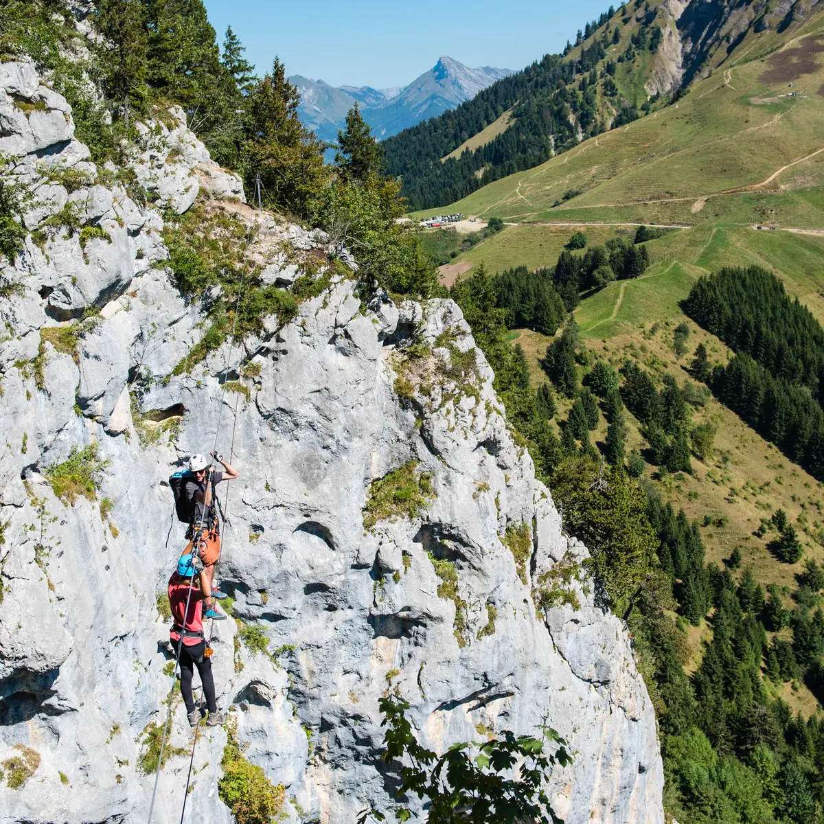 Via ferrata et Tyroliennes_Talloires-Montmin