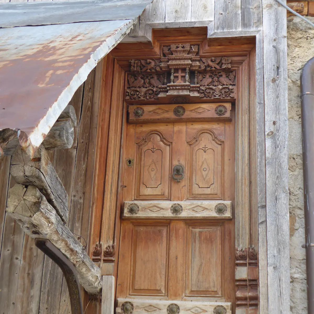 Porte sculptée - Epernay