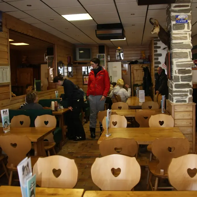 Sur le front de neige de La Joue du Loup, Dévoluy, Hautes-Alpes