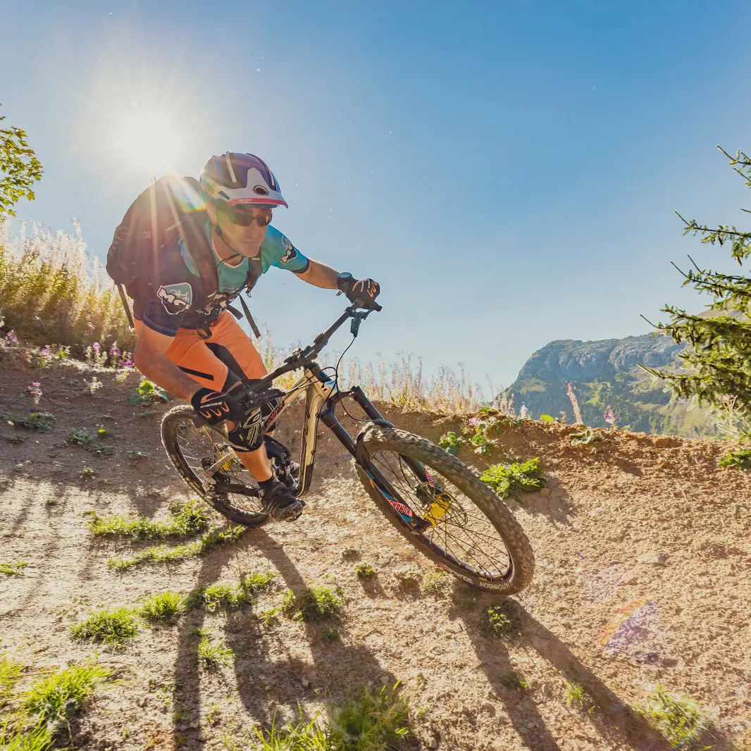 VTT électrique spécial 11-15 ans : pilotage et sensations