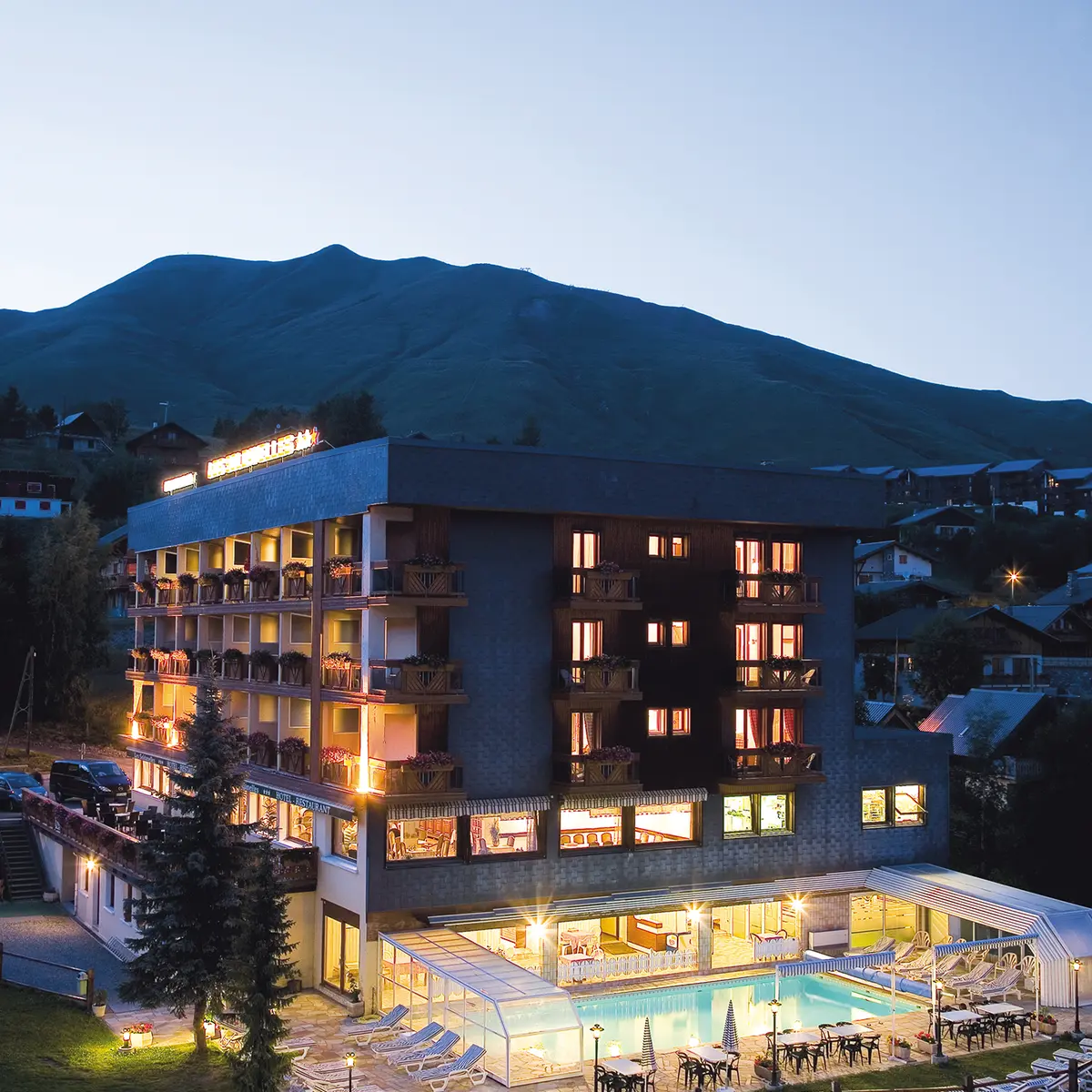 Piscine de nuit