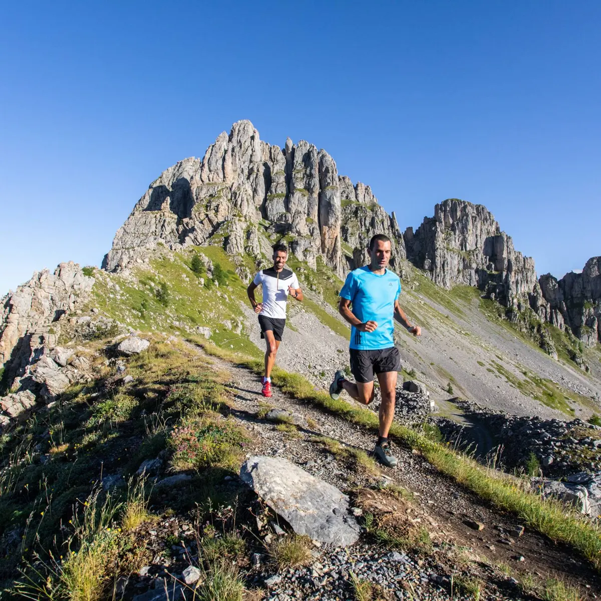 Sous les aiguilles de Chabrières