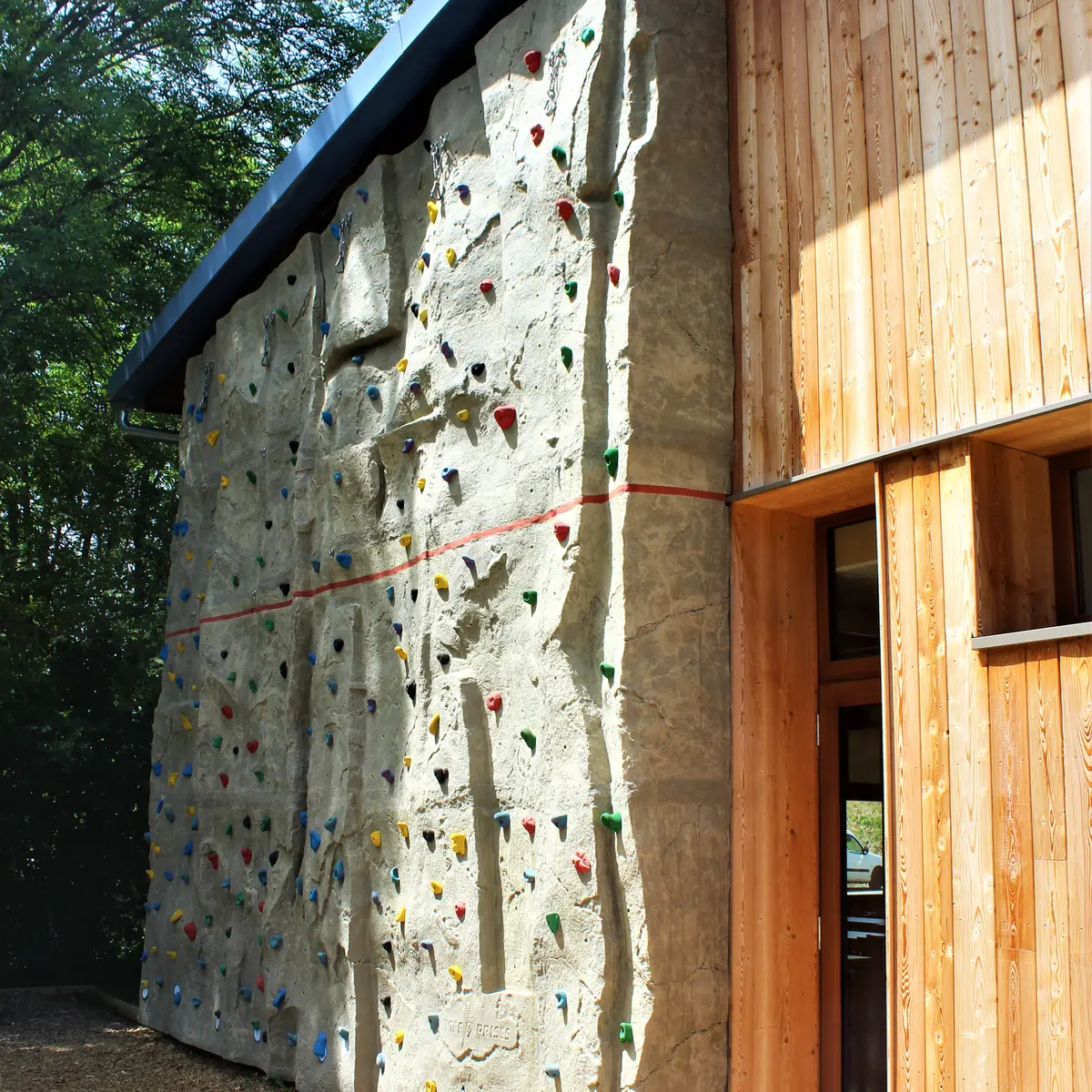 Centre de vacances La Martéguale - mur d'escalade