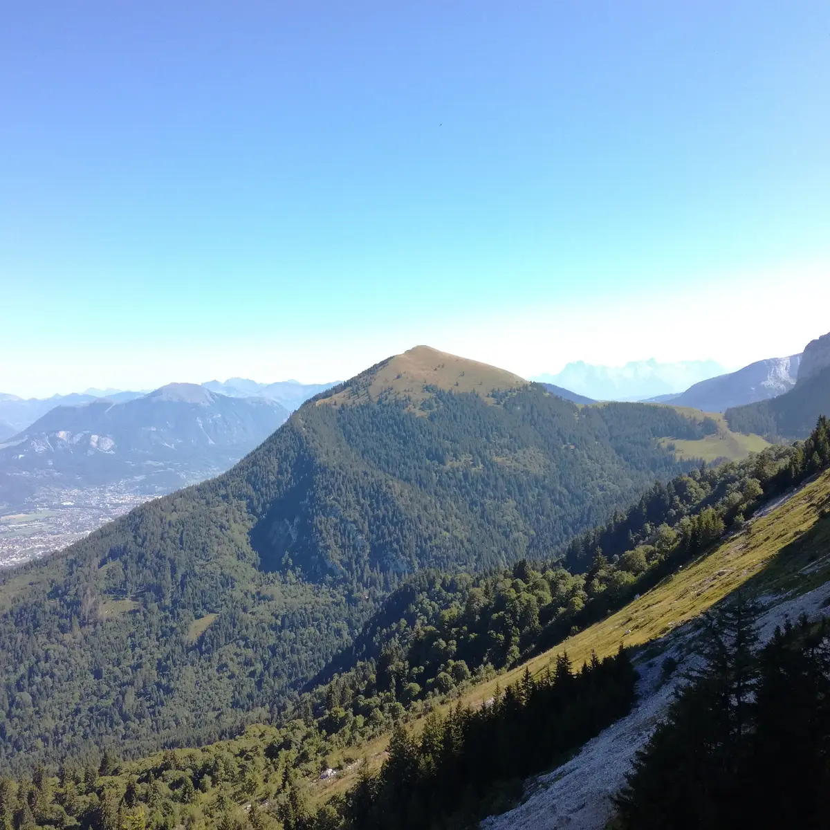 vue sur la montagne de Sur Coup 1809 mètres