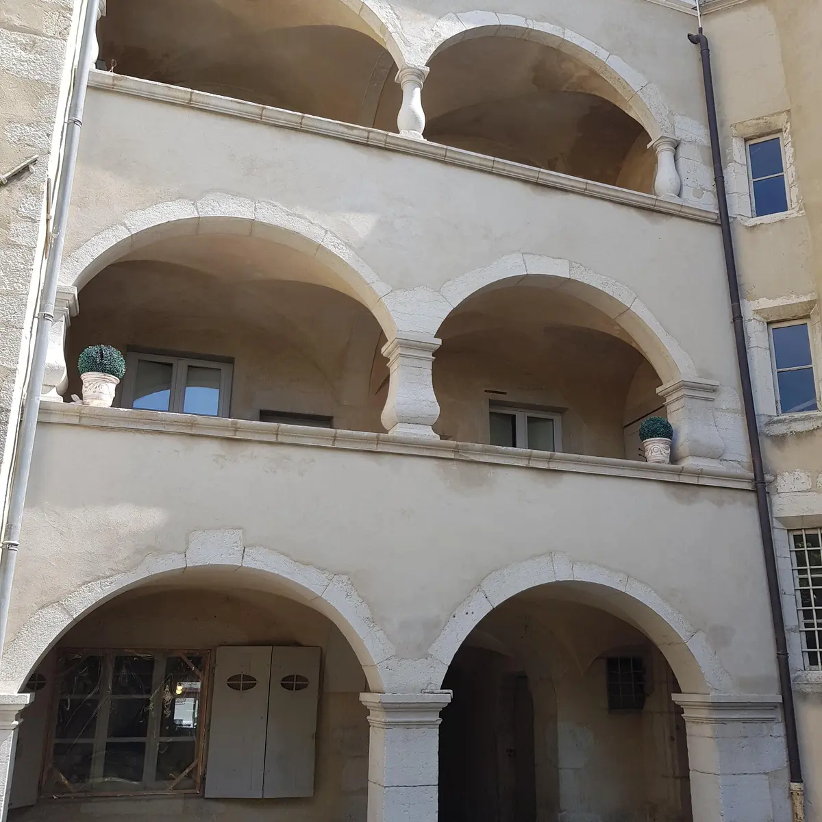 Cour de la maison natale de Brillat-Savarin