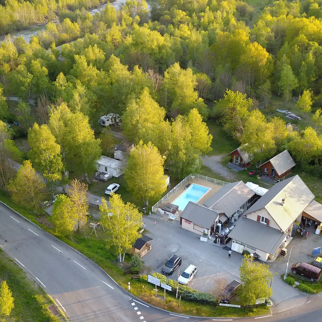 Camping Les Sittelles à Chabottes, vallée du Champsaur