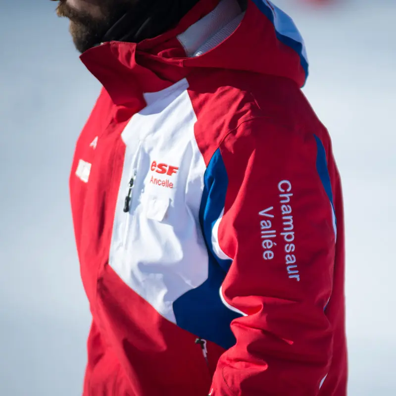 Cours de ski alpin avec l'ESF d'Ancelle, vallée du Champsaur