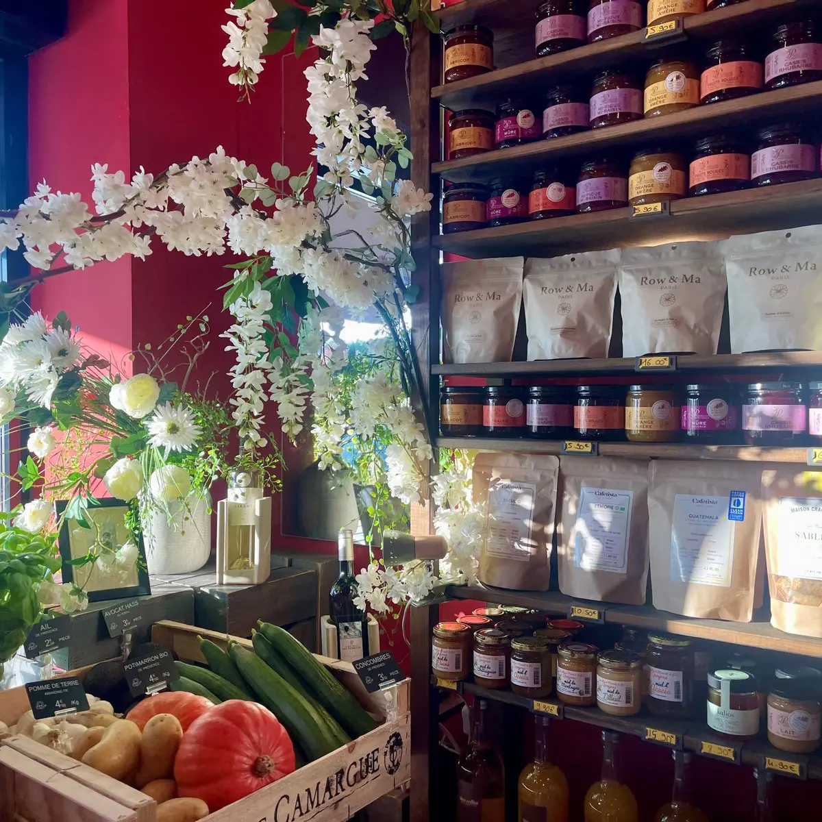 interieur avec rayonnage