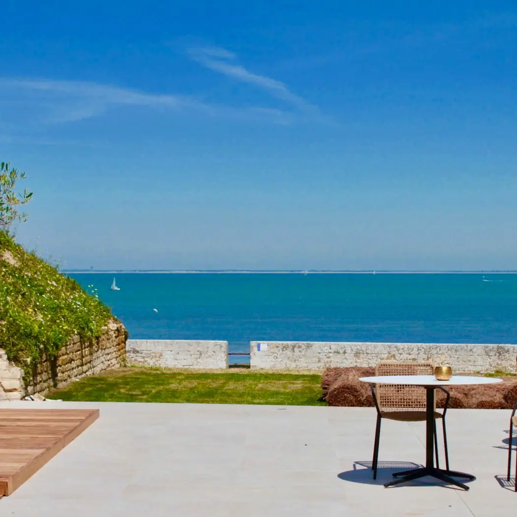 Le Bastion - Restaurant.Bar.Club