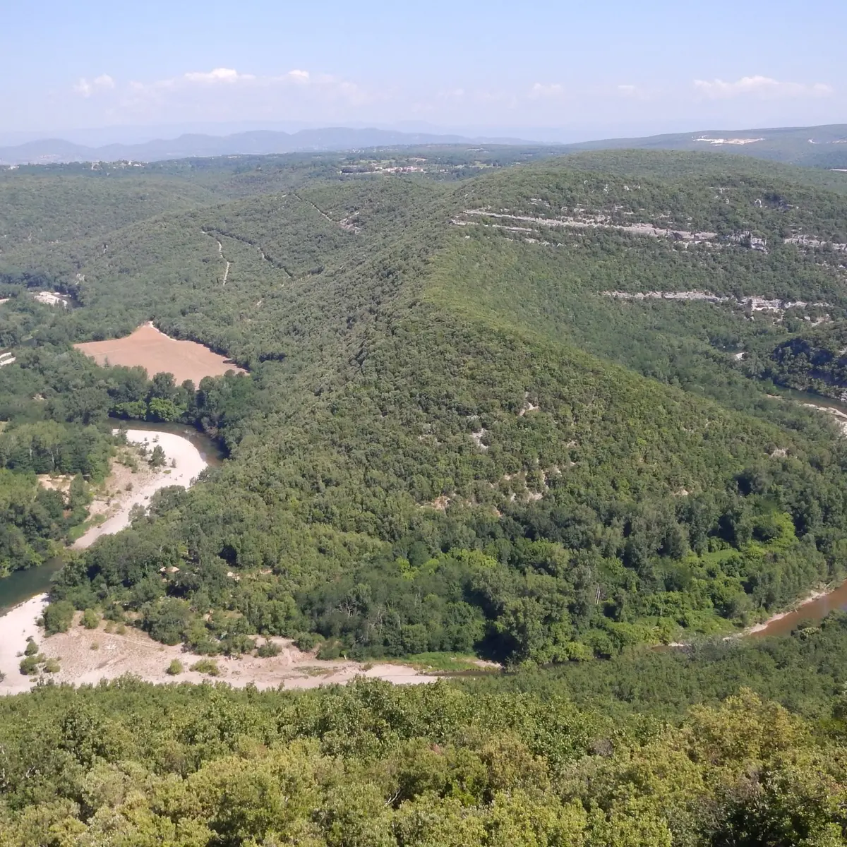 Vue depuis la dent du Serret sur les Gorges de la Cèze