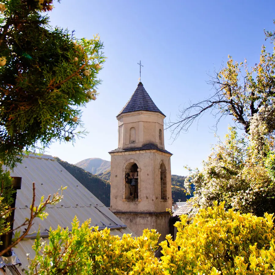 clocher église de Péone
