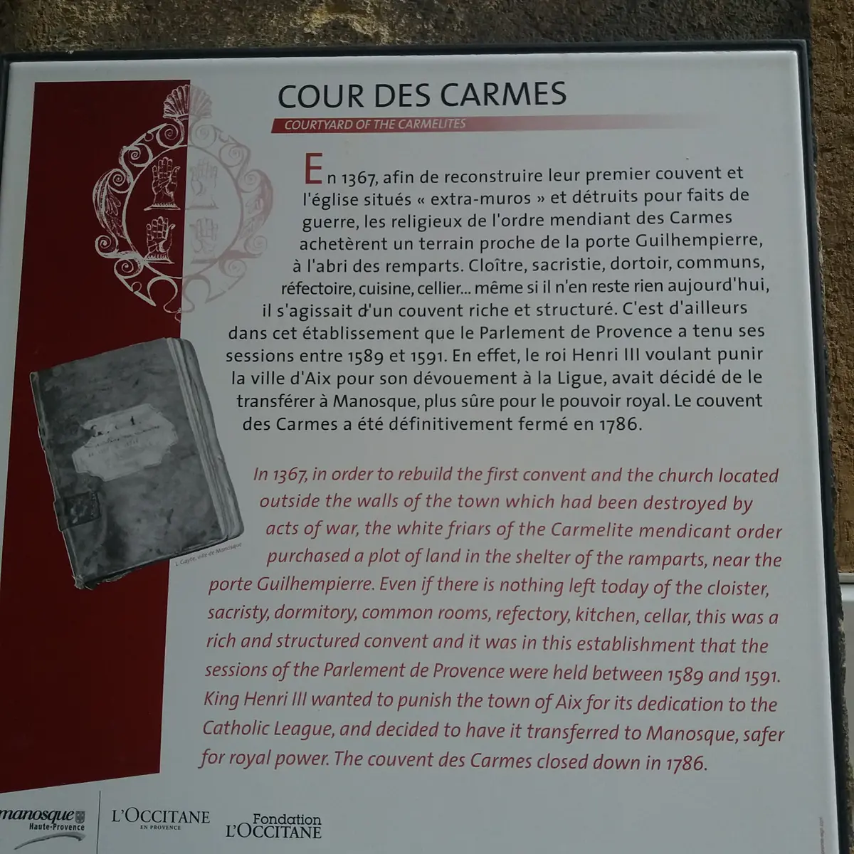 Plaque cour des Carmes