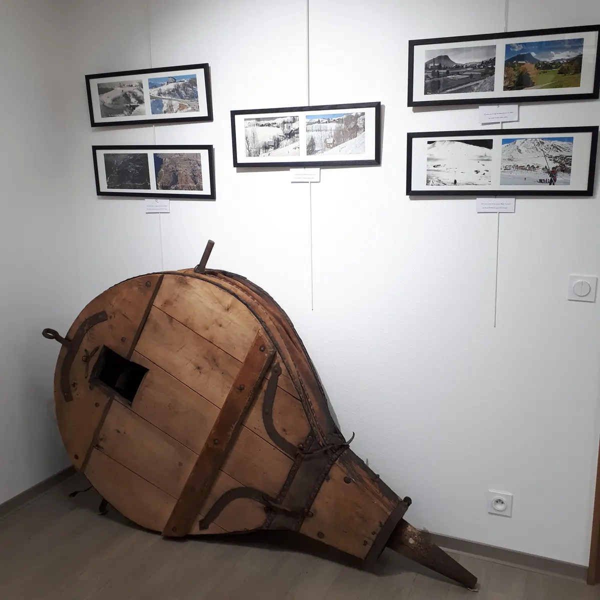 Salle d'exposition de la Mairie