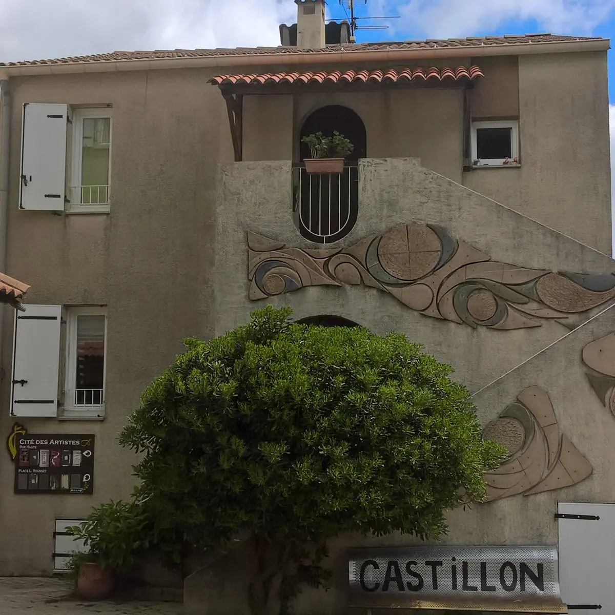 Centre village