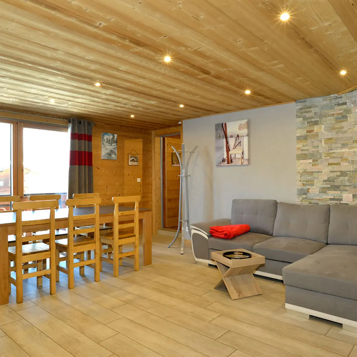 Salon - Epicéa n°5_Châtel