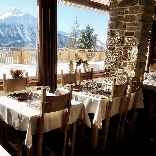 Hôtels Catrems et Montagnou