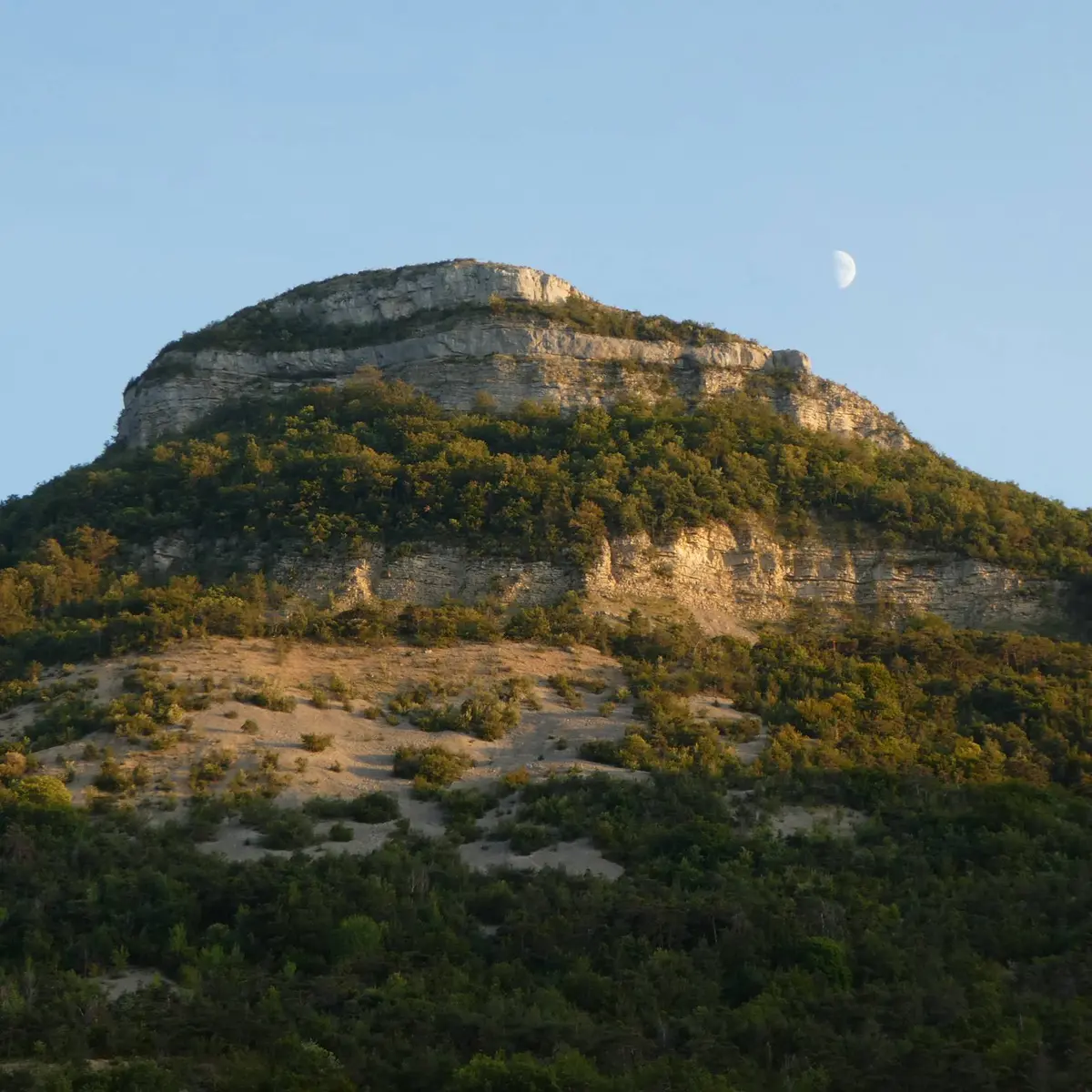 Le superbe Rocher St Michel au coucher du soleil