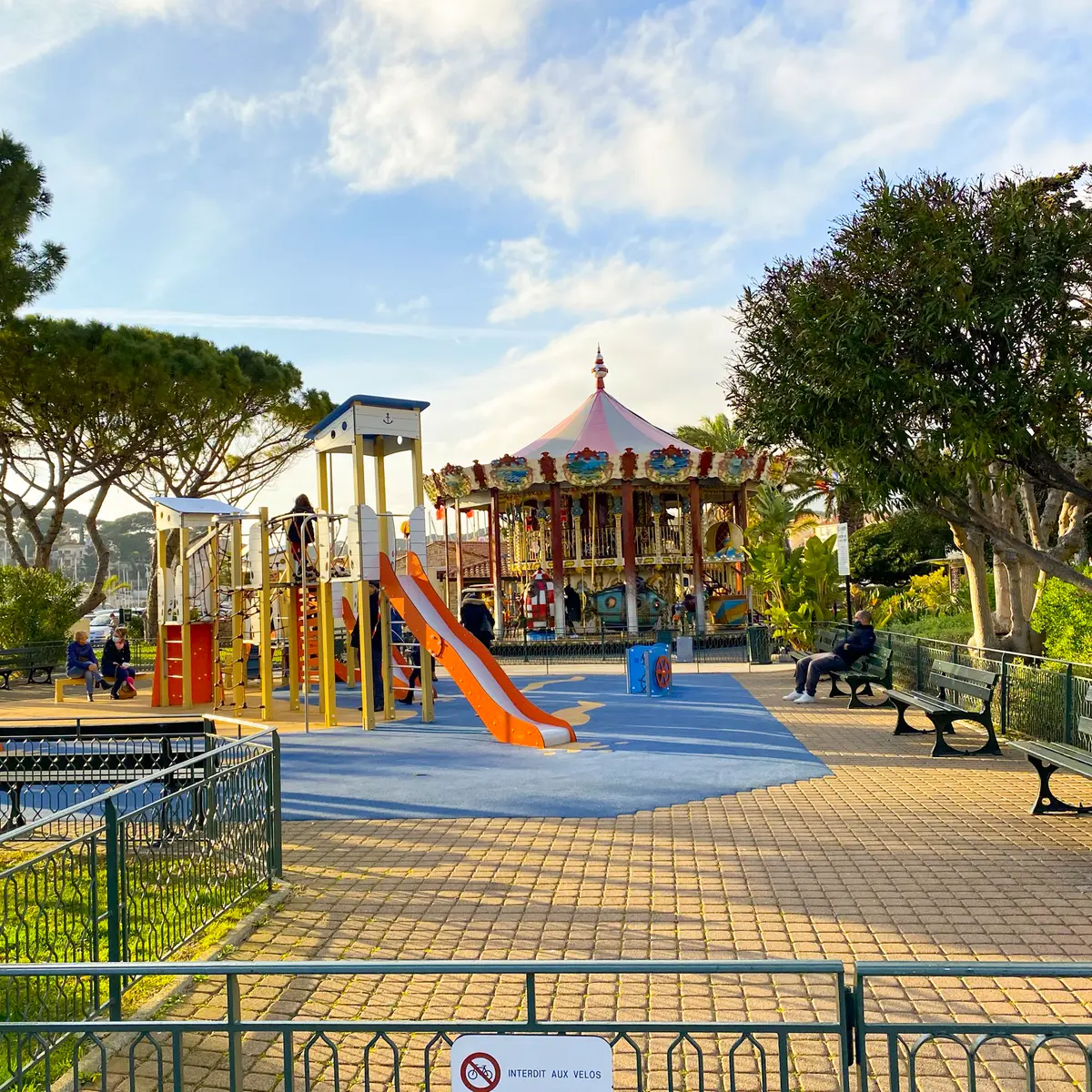 Children's games - Downtown