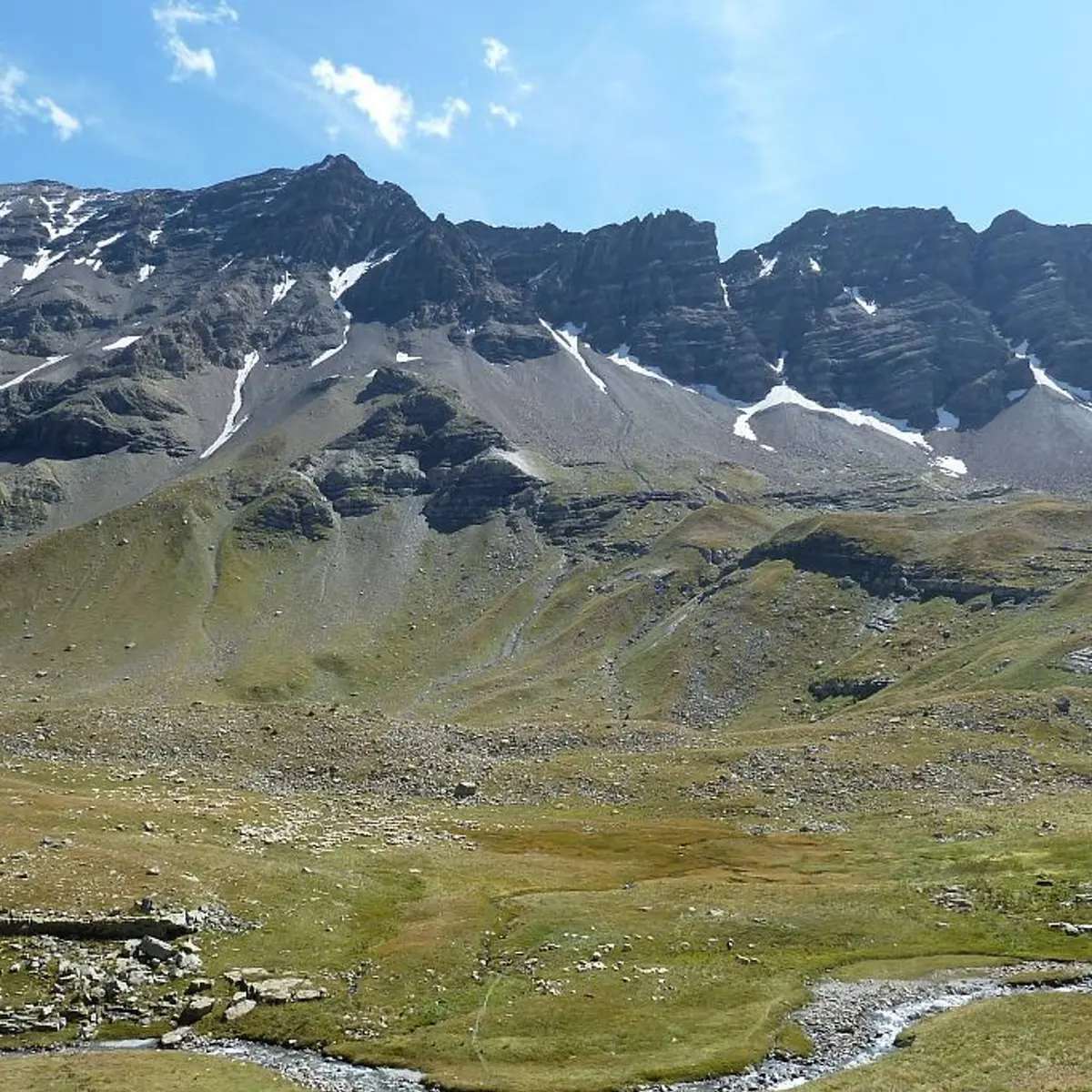 La Grande cabane sur l'itinéraire du Pas de la Cavale