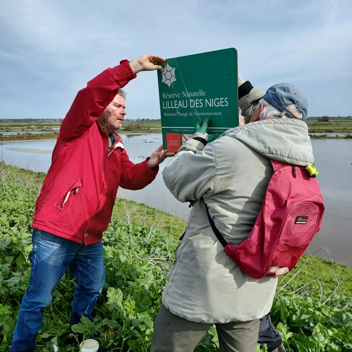 Nature workday by volunteers