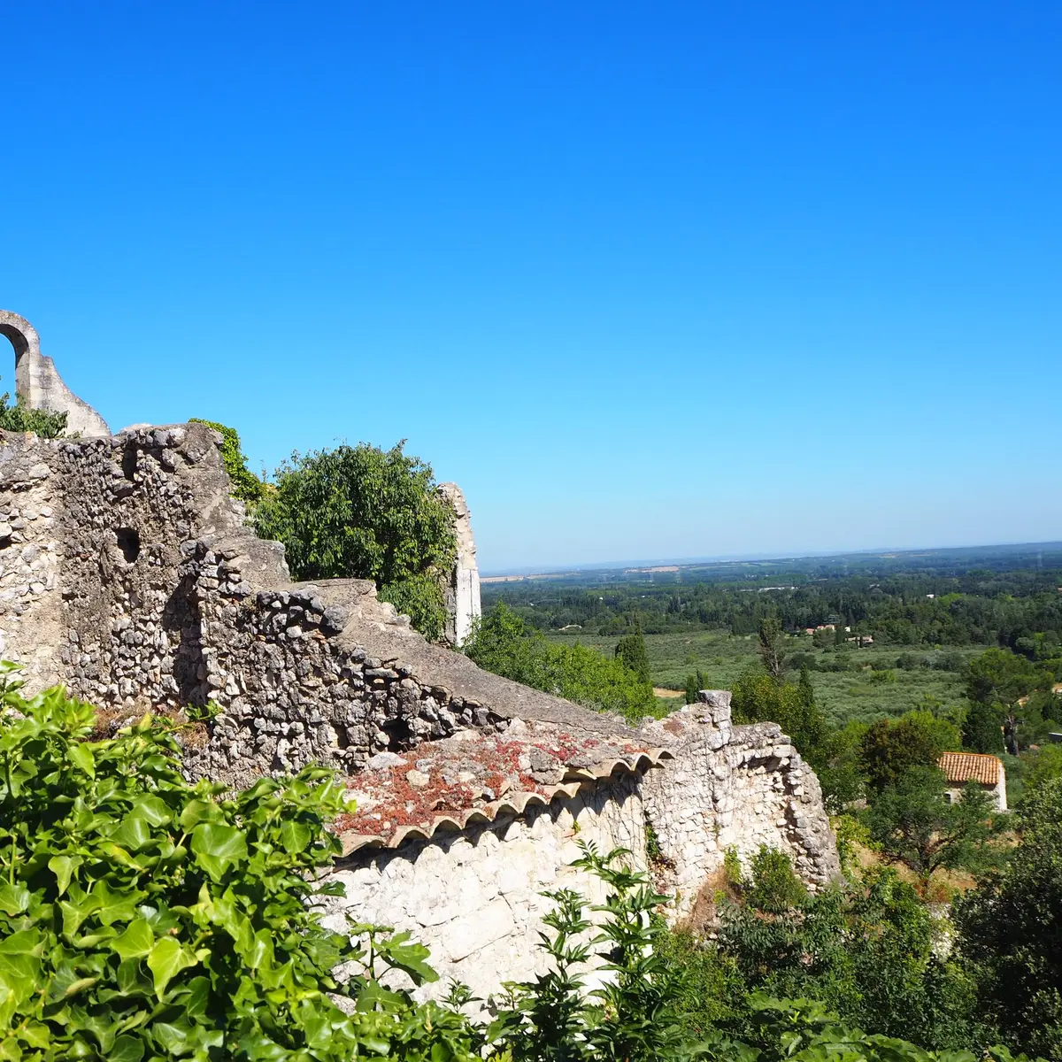Vue sur la plaine depuis l’ancienne église Saint-Laurent