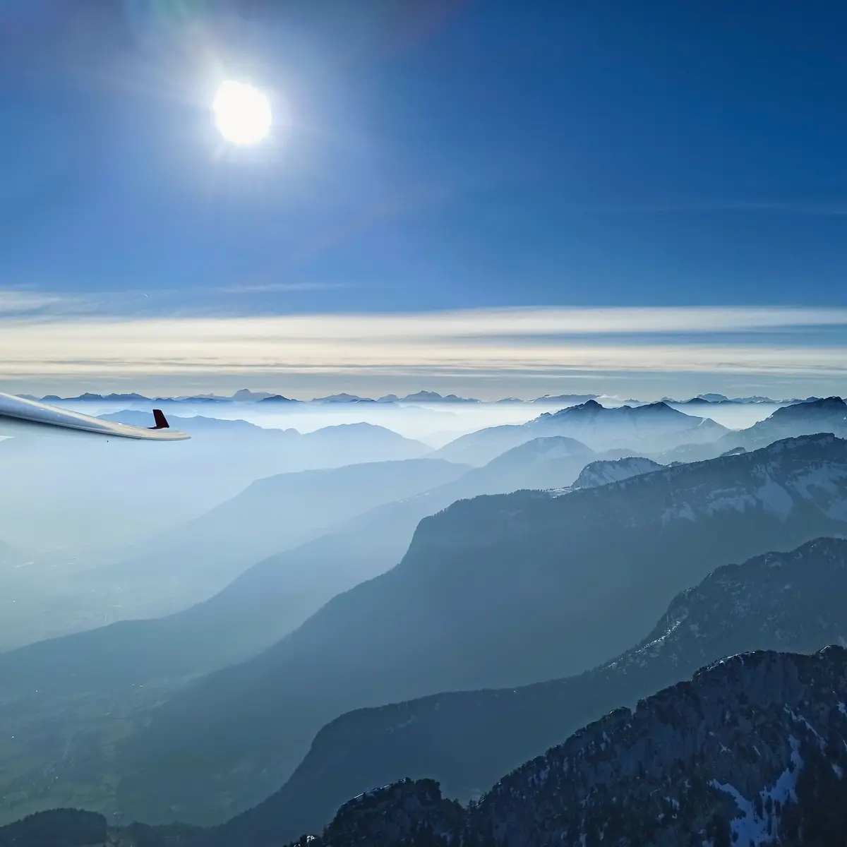 Retour du Mont-Blanc, au-dessus des Beauges, vers Aix-les-Bains