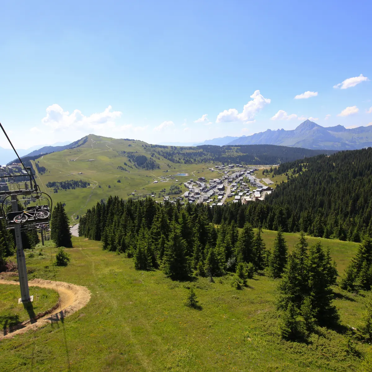 Vue depuis le télésiège de la Légette
