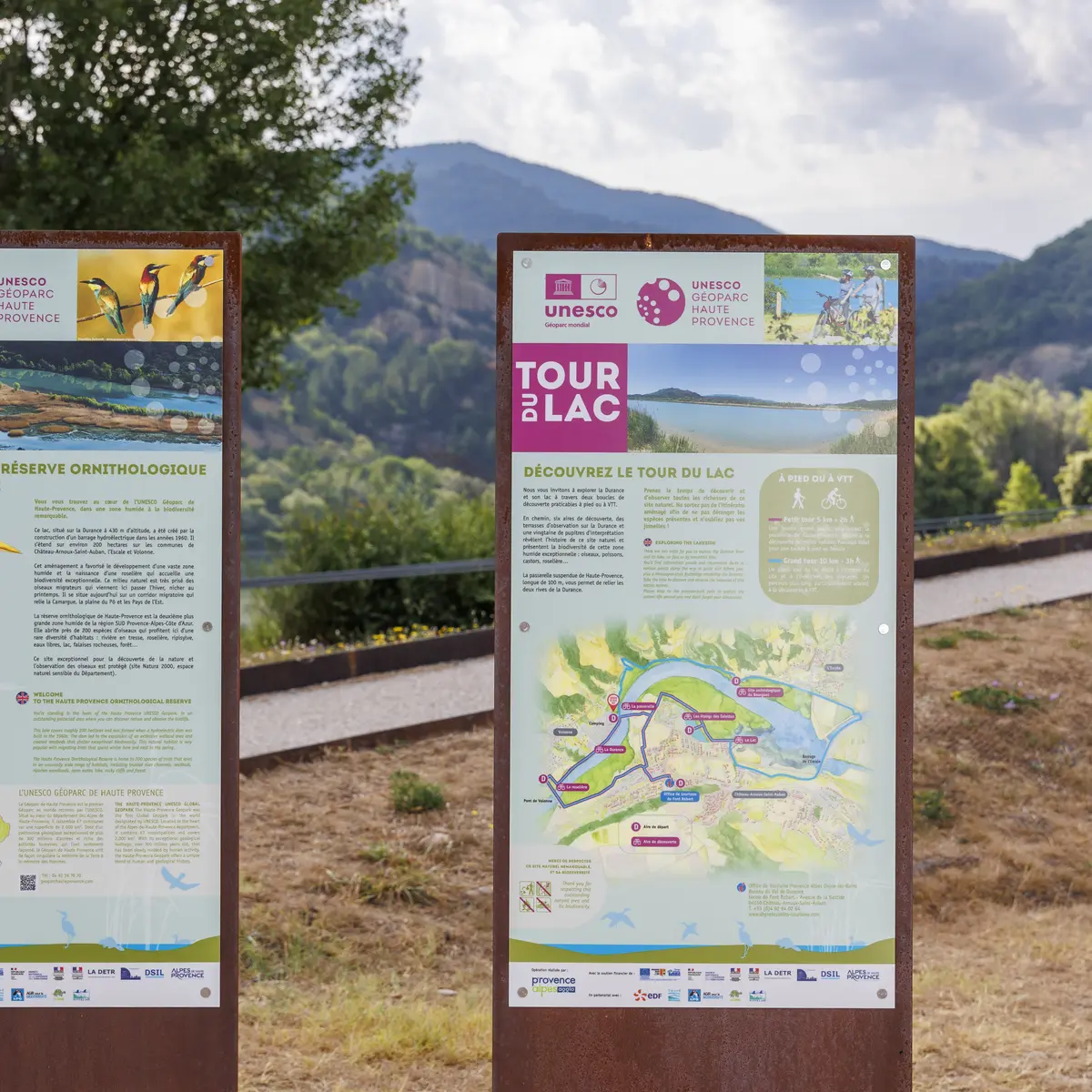 Panneaux Tour du Lac