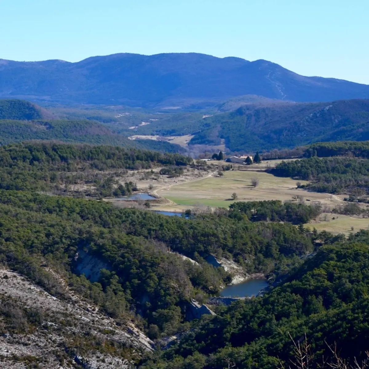 Vue sur les petits lacs