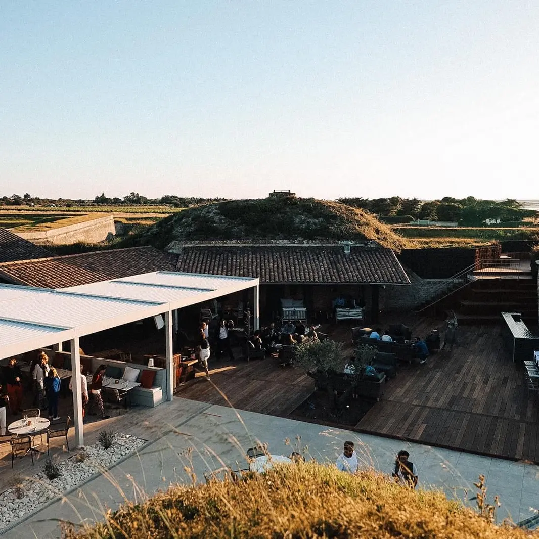 Le Bastion - Restaurant.Bar.Club