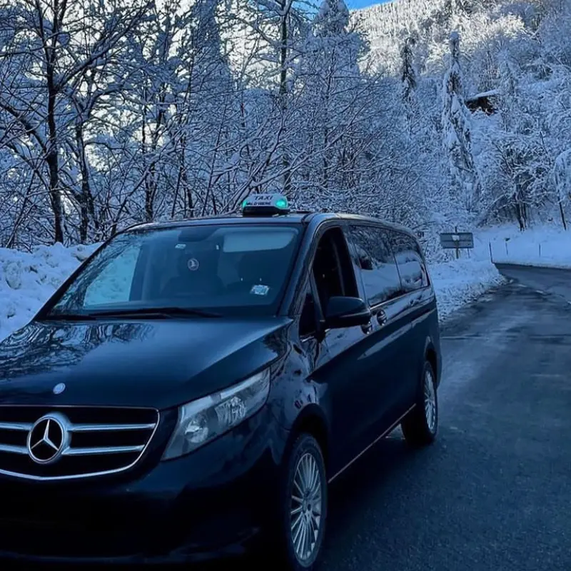Véhicule extérieur neige Vona _Taxi Val d'Isère