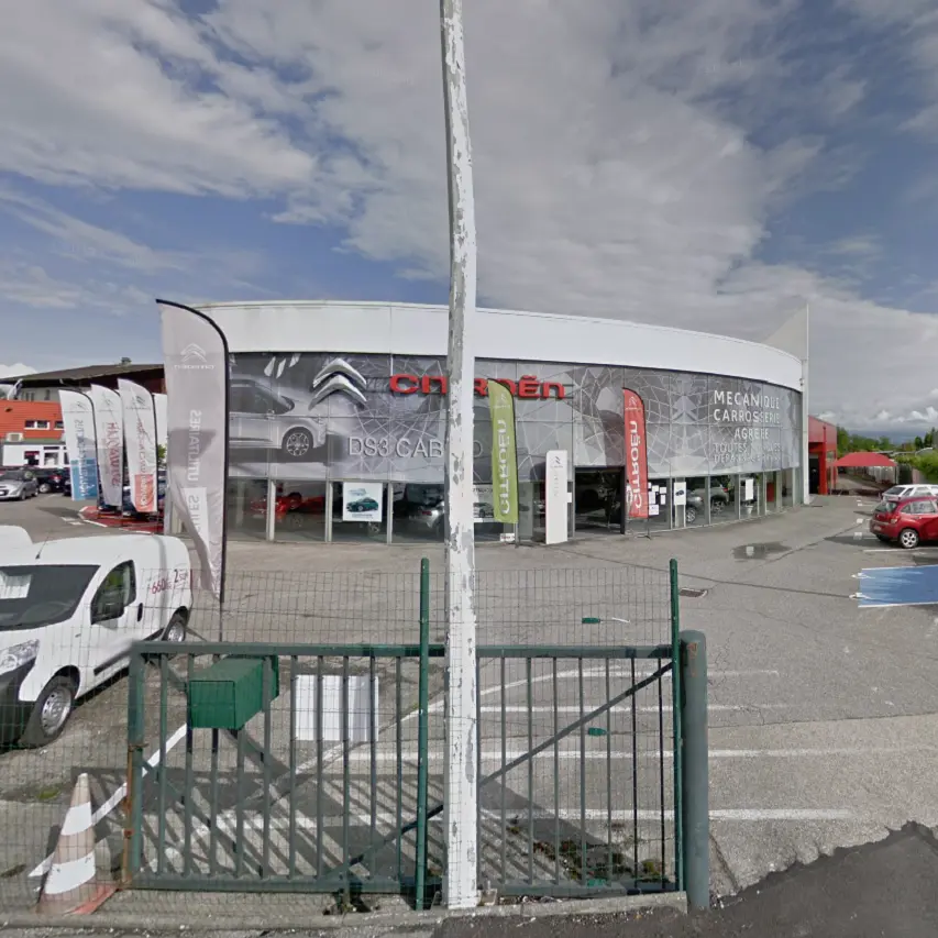 Vue extérieur du garage