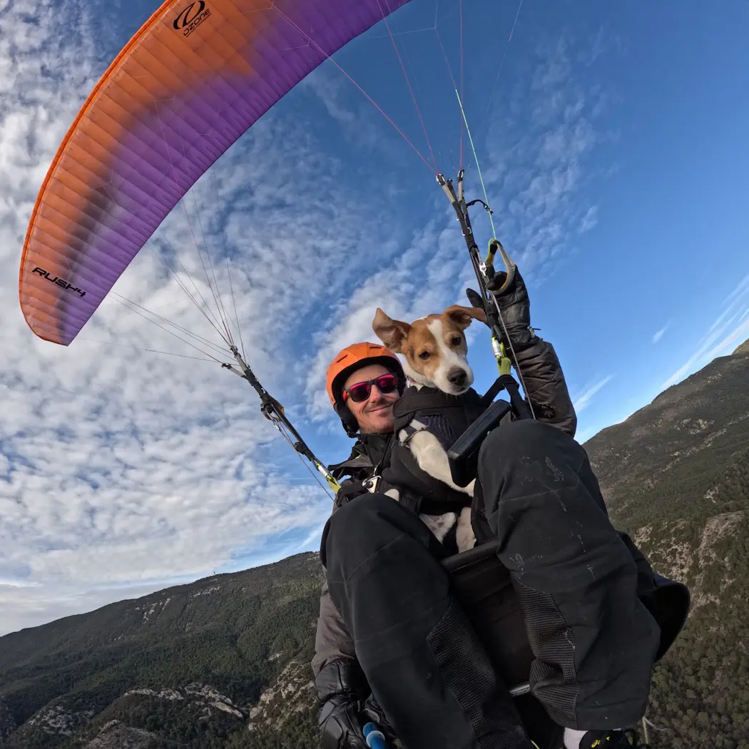 Randonnée et vol en parapente_Cabrières-d'Aigues