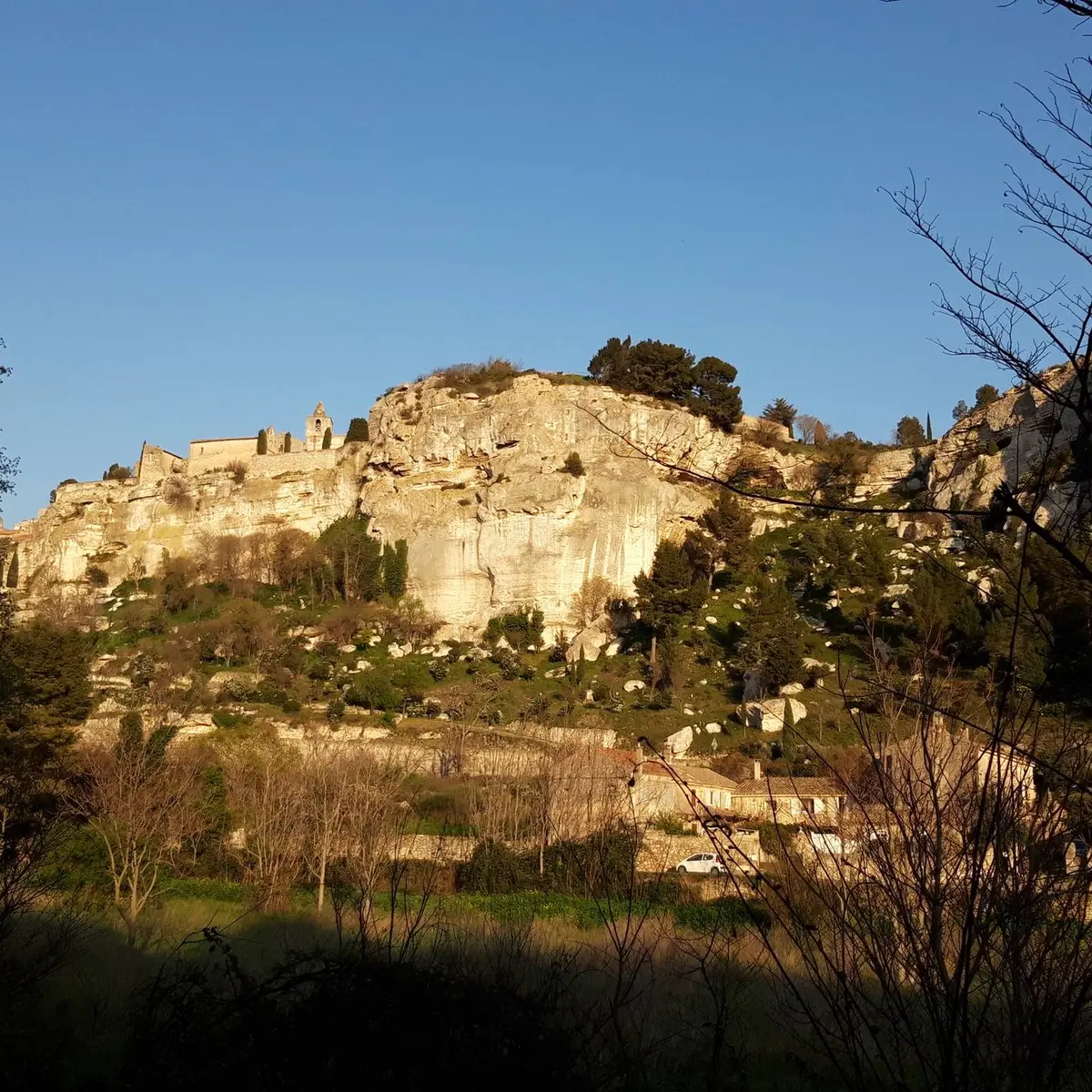 Vue sur le village des Baux