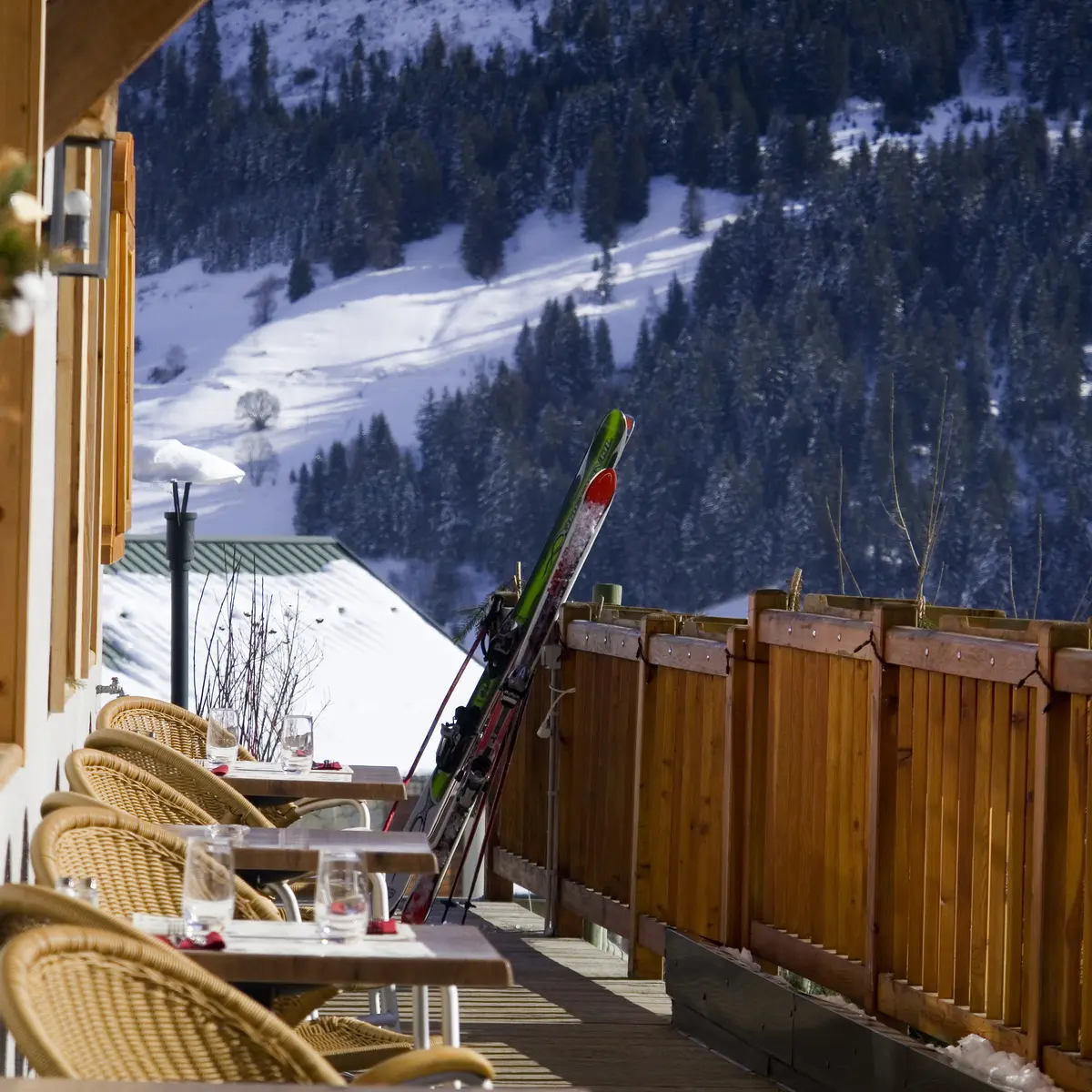 Terrasse plein sud, vue Beaufortain et Mont-Blanc