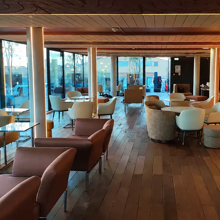 Cirus, bar à cocktails, salle intérieur