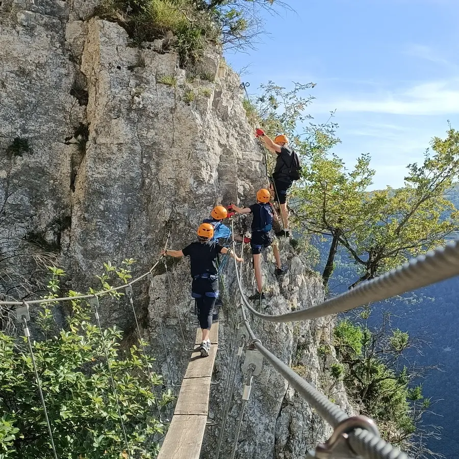 Passerelle sur la via ferrata d'Hostiaz