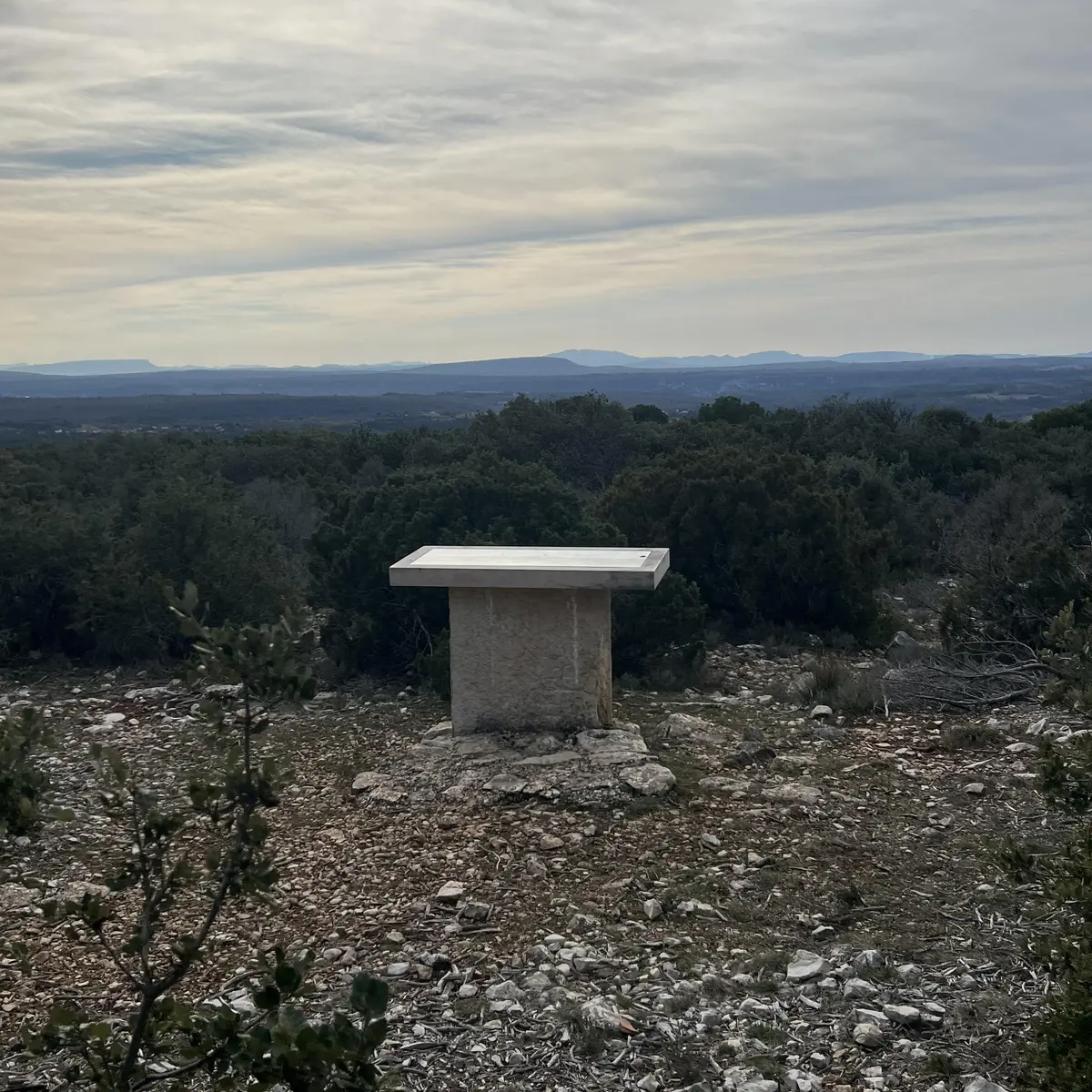 Belvédère Domaine les Eouvières
