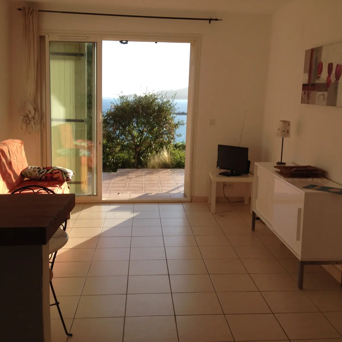 sejour 2 lits gigogne formant canapé