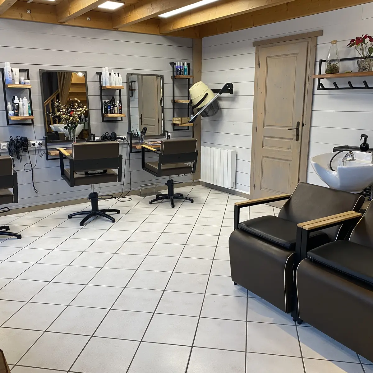 photo du salon de coiffure