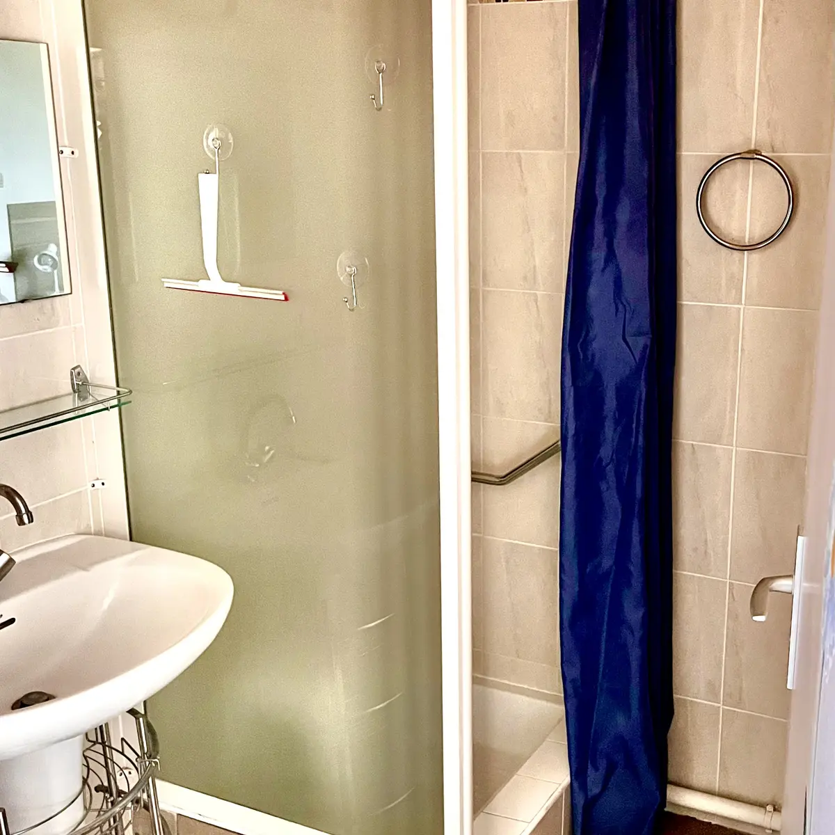 Les Bains - N° 125 - Salle d'eau